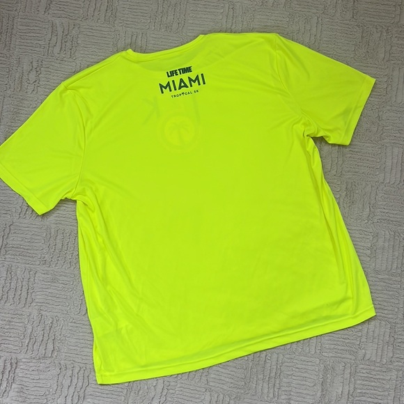 Craft short sleeve t-shirt, Lifetime Miami Tropical 5k
Size XXL, New condition - Picture 9 of 16